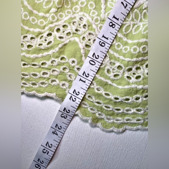Unbranded Green and White Eyelet Top - Picture 11 of 12